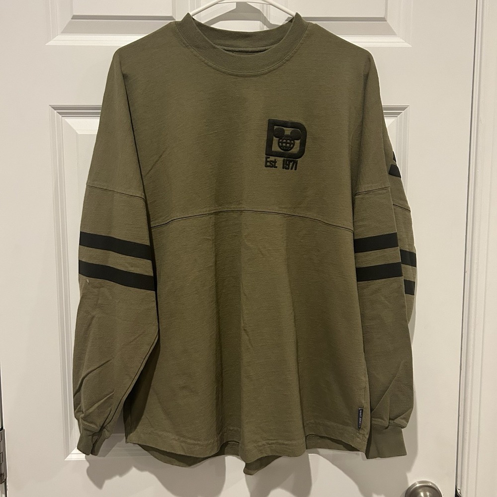 Walt Disney World Spirit Jersey Parks Olive Green Long Sleeve Adult Medium